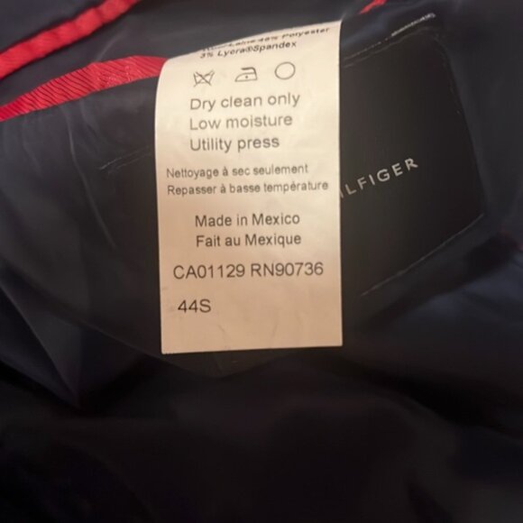 Tommy Hilfiger 3 Piece Navy Suit Jacket, very nice 44S PANTS 36/30 - Picture 10 of 10